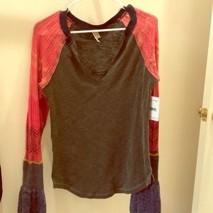 New crochet style color block long sleeve.